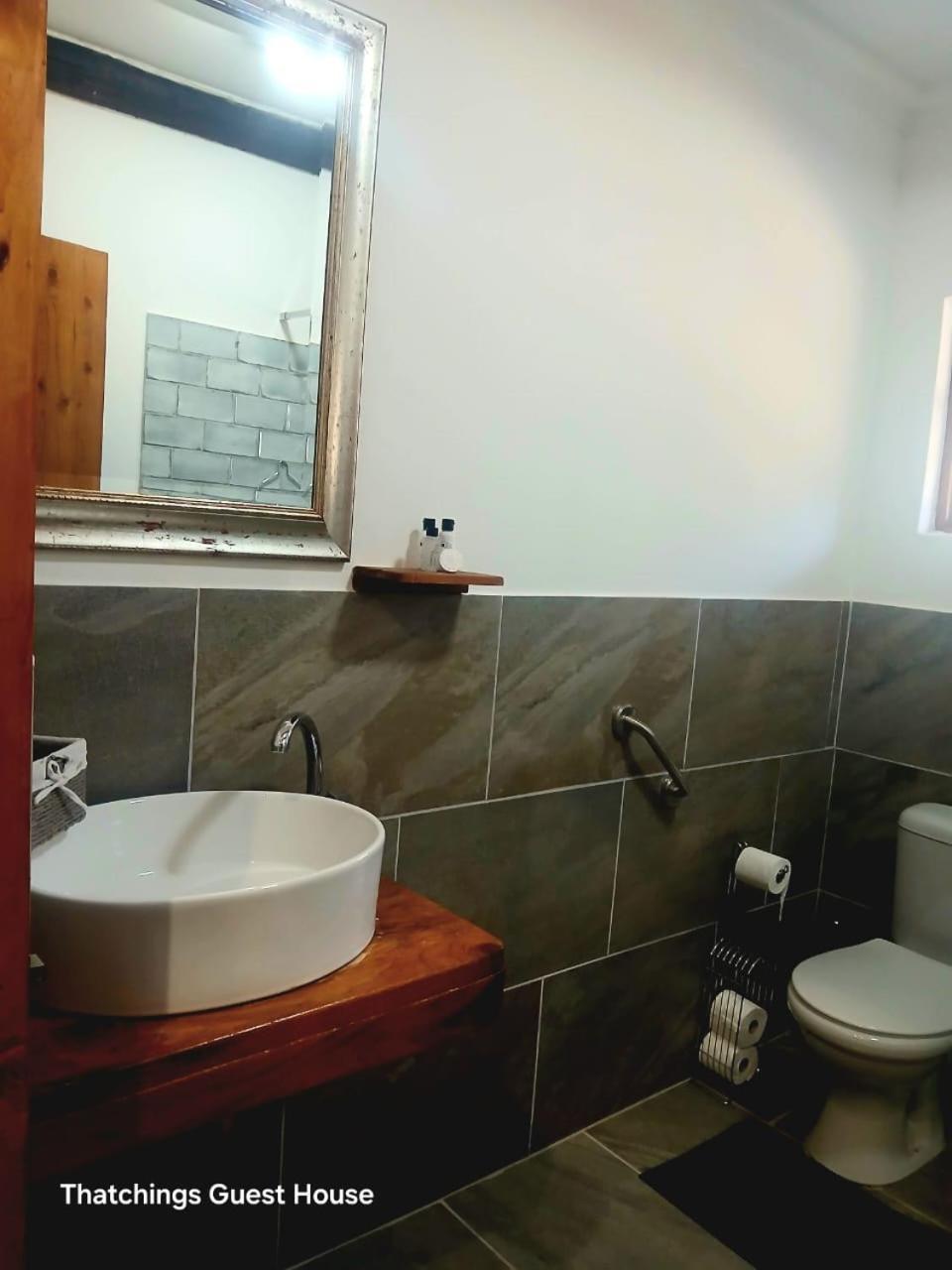 Thatchings Bed And Breakfast Nottingham Road Dış mekan fotoğraf