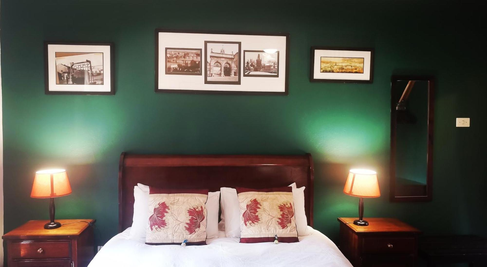 Thatchings Bed And Breakfast Nottingham Road Dış mekan fotoğraf