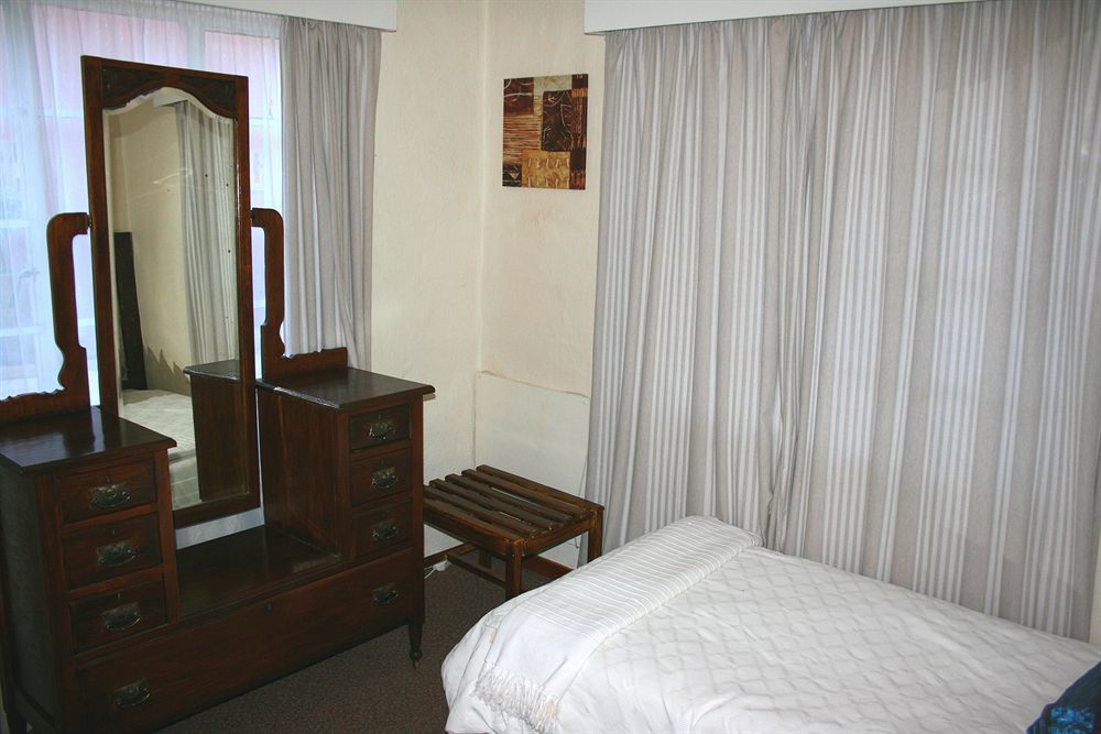 Thatchings Bed And Breakfast Nottingham Road Dış mekan fotoğraf